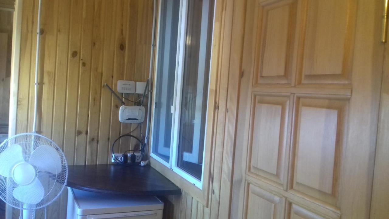 Hotel Уютный Домик 133 Причал. à Odessa Extérieur photo